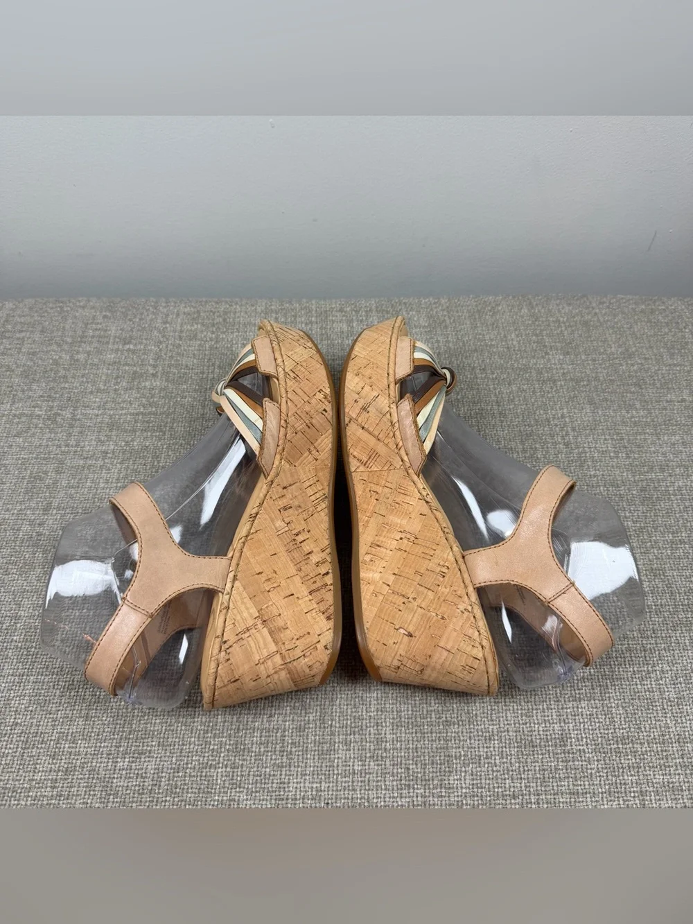 Born Cork Platform Leather Twist Strap Comfort Wedge Sandals Size 8 D58141 Boho